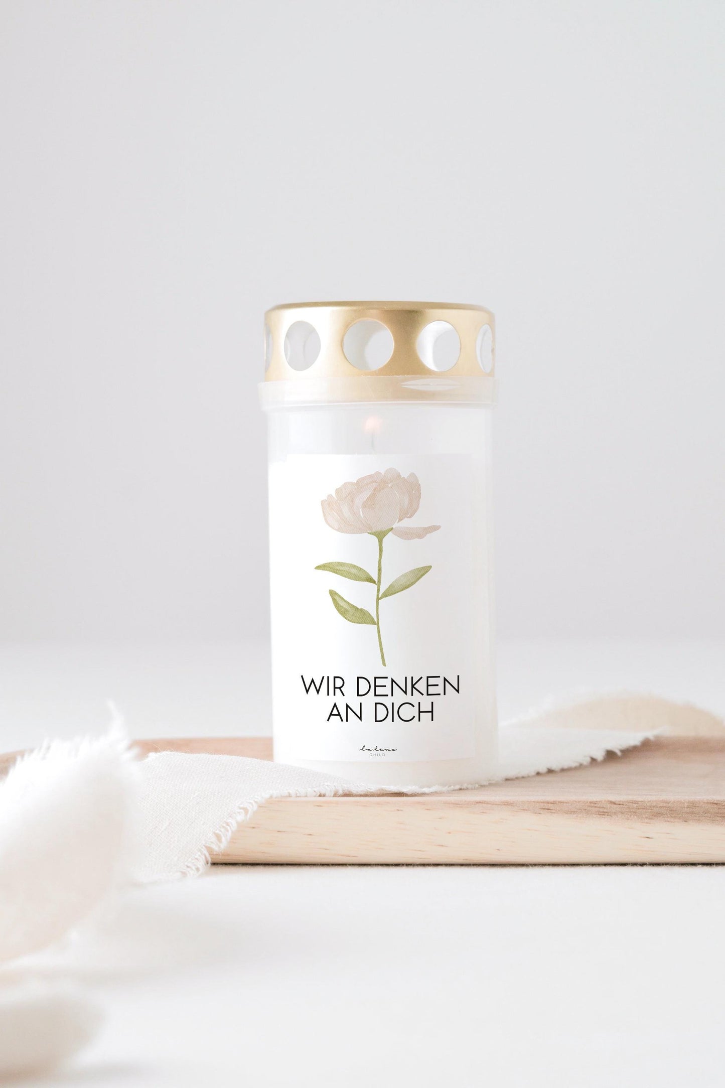 Grabkerze Pfingstrosen mit Spruch "Wir denken an dich"