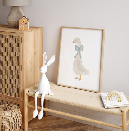 Kinderposter Gans mit blauer Schleife